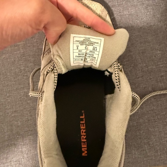 Merrell Tan and Black Hiking Shoes, size 8 - Picture 4 of 5